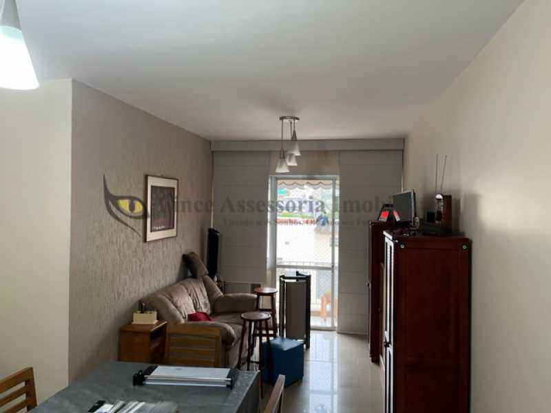 Apartamento à venda com 3 quartos, 103m² - Foto 1