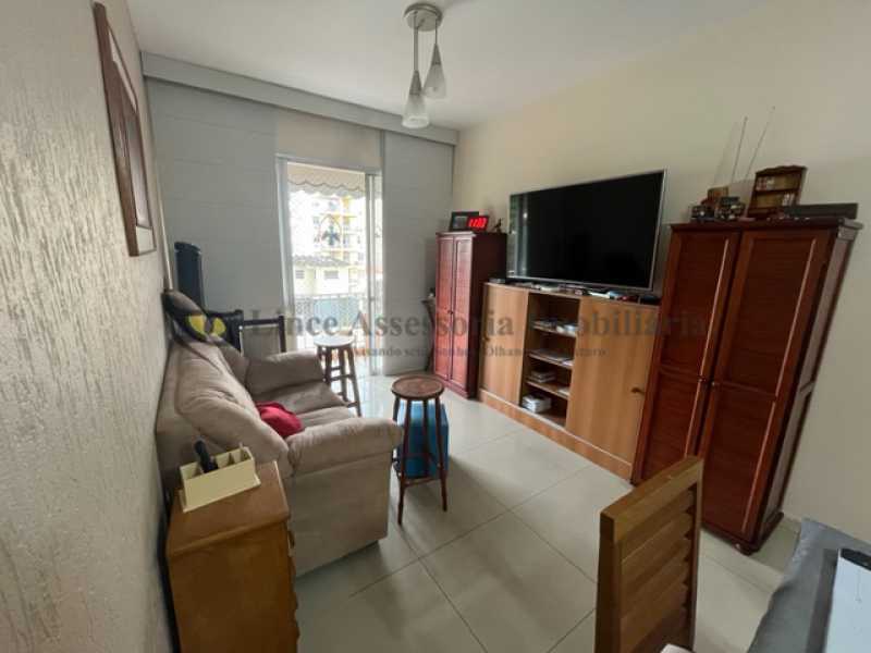 Apartamento à venda com 3 quartos, 103m² - Foto 3