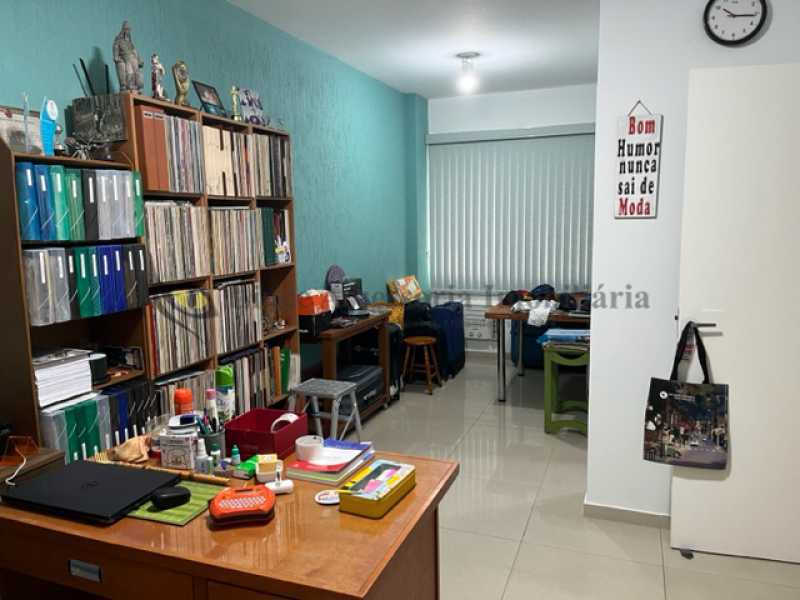 Apartamento à venda com 3 quartos, 103m² - Foto 9