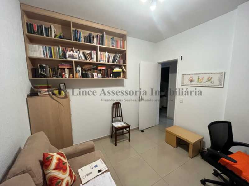 Apartamento à venda com 3 quartos, 103m² - Foto 27