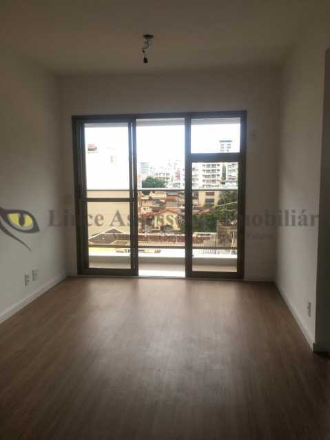 Apartamento à venda com 2 quartos, 65m² - Foto 7