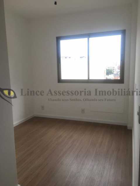 Apartamento à venda com 2 quartos, 65m² - Foto 8