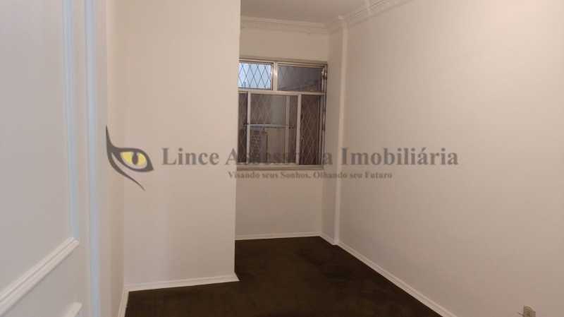 Apartamento à venda com 3 quartos, 113m² - Foto 10