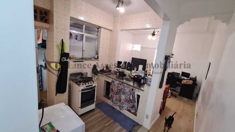 Apartamento à venda com 1 quarto, 49m² - Foto 9