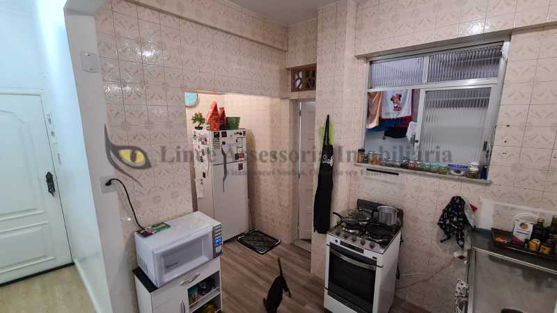 Apartamento à venda com 1 quarto, 49m² - Foto 11