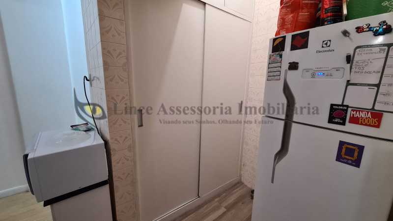 Apartamento à venda com 1 quarto, 49m² - Foto 14