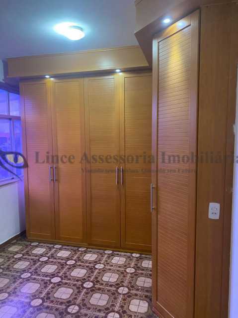 Apartamento à venda com 2 quartos, 68m² - Foto 10