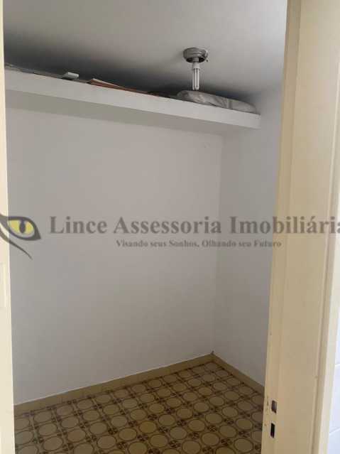 Apartamento à venda com 2 quartos, 68m² - Foto 19