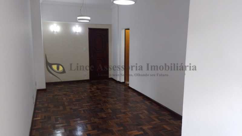 Apartamento à venda com 3 quartos, 83m² - Foto 4