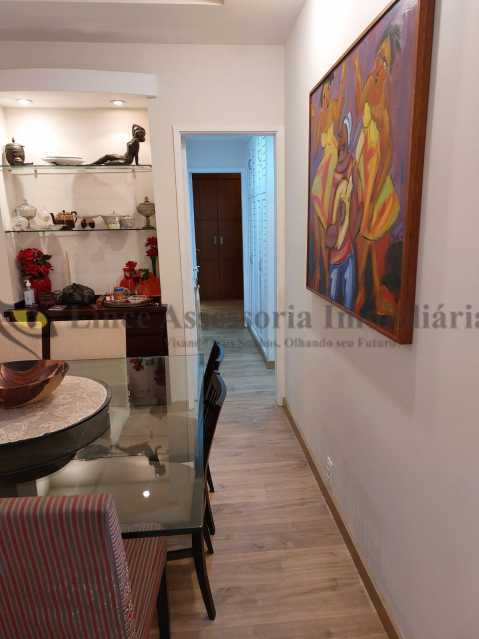 Apartamento à venda com 3 quartos, 135m² - Foto 4