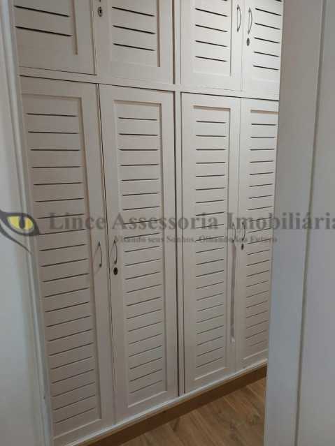 Apartamento à venda com 3 quartos, 135m² - Foto 14