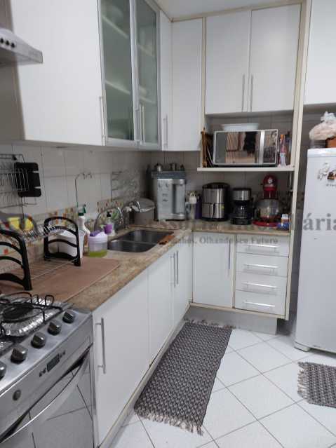 Apartamento à venda com 3 quartos, 135m² - Foto 25