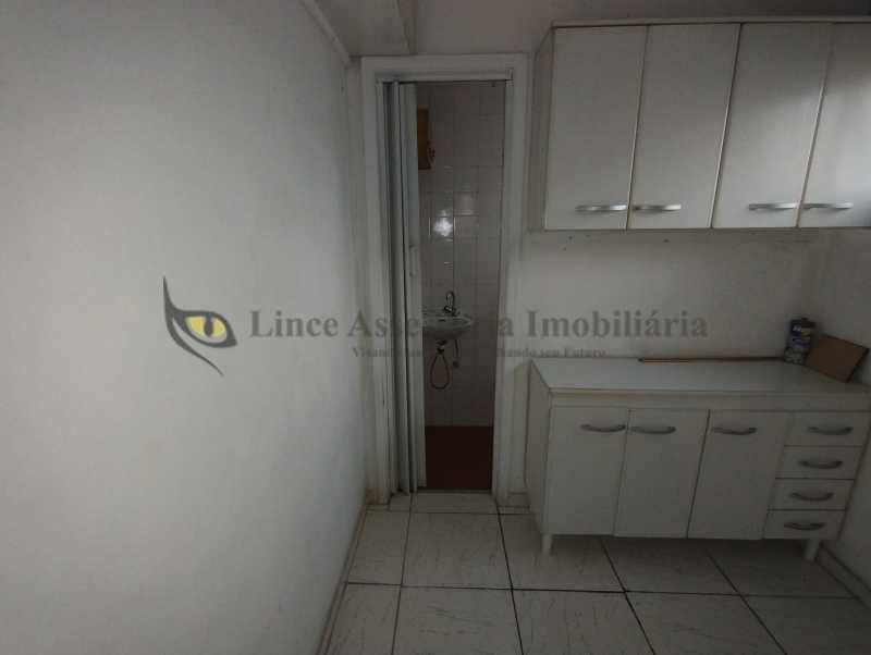 Apartamento à venda com 2 quartos, 68m² - Foto 21