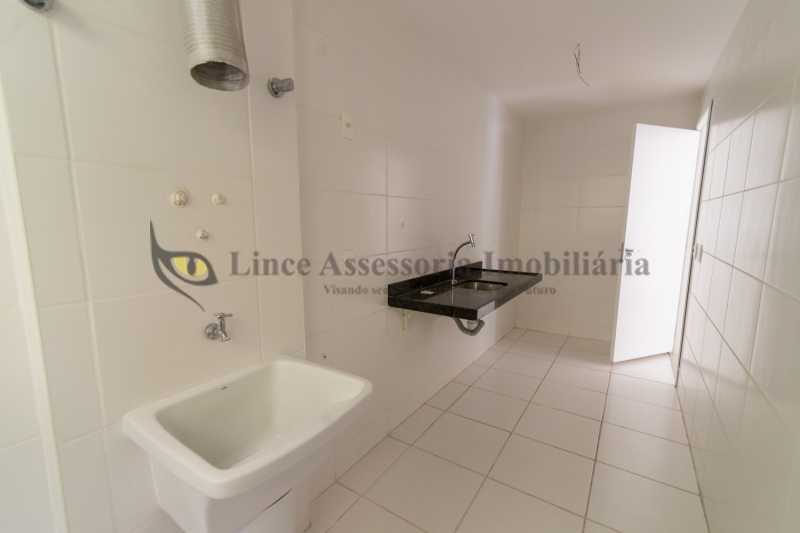 Apartamento à venda com 3 quartos, 76m² - Foto 23