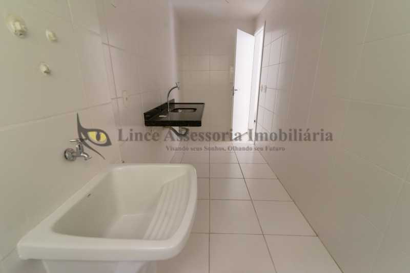 Apartamento à venda com 3 quartos, 76m² - Foto 24