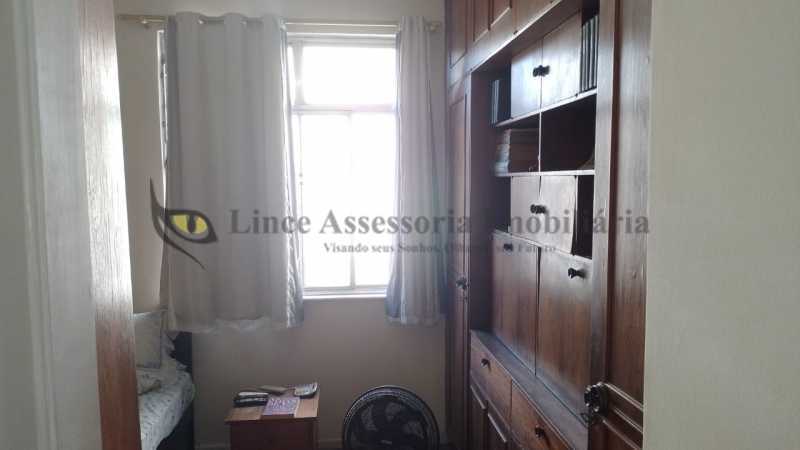 Apartamento à venda com 3 quartos, 86m² - Foto 8