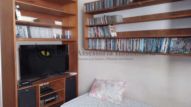 Apartamento à venda com 3 quartos, 86m² - Foto 9