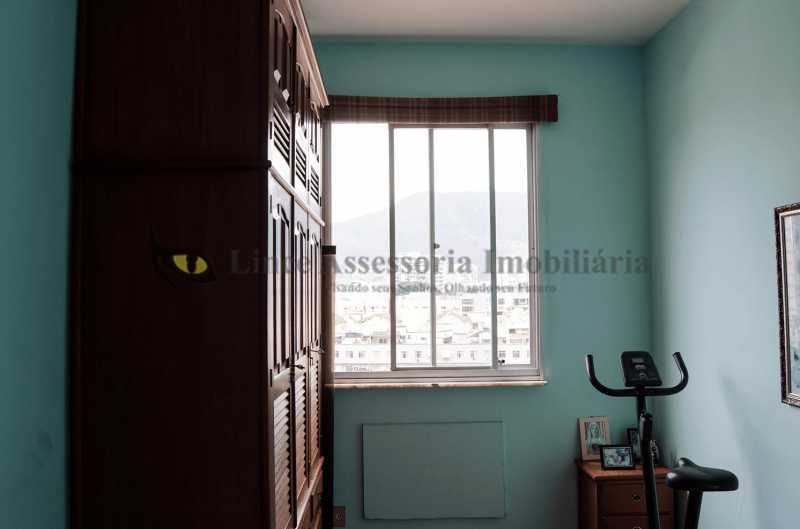 Apartamento à venda com 2 quartos, 73m² - Foto 10