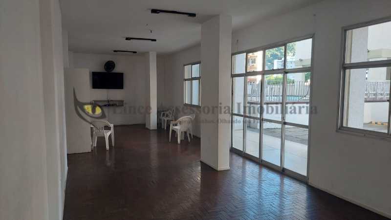 Apartamento à venda com 2 quartos, 76m² - Foto 21