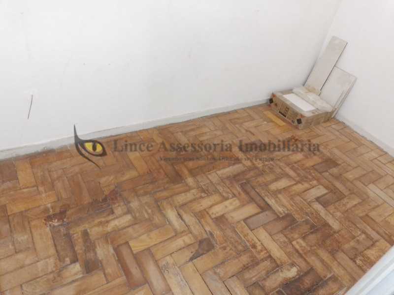 Apartamento à venda com 2 quartos, 76m² - Foto 16