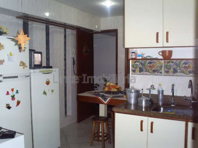 Apartamento à venda com 3 quartos, 120m² - Foto 17