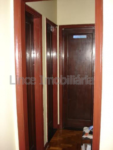 Apartamento à venda com 3 quartos, 106m² - Foto 9