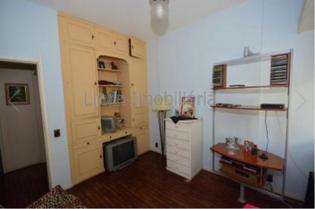 Apartamento à venda com 3 quartos, 156m² - Foto 6