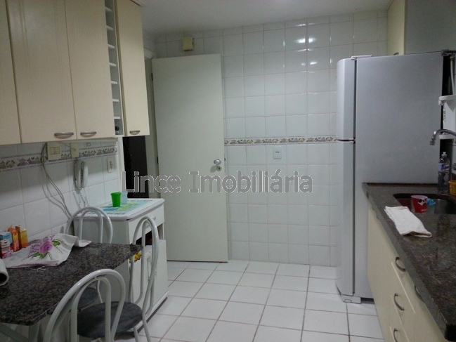 Cobertura à venda com 3 quartos, 210m² - Foto 4