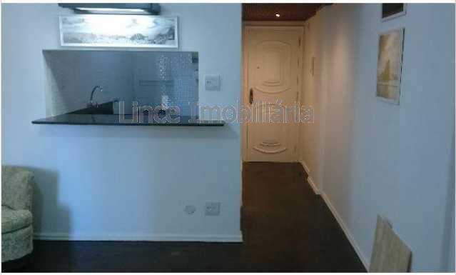 Apartamento à venda com 1 quarto, 45m² - Foto 1