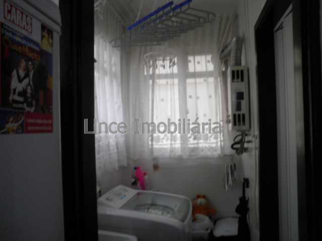 Apartamento à venda com 2 quartos, 75m² - Foto 17