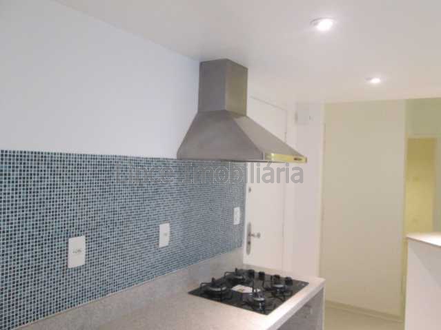 Apartamento à venda com 2 quartos, 60m² - Foto 11