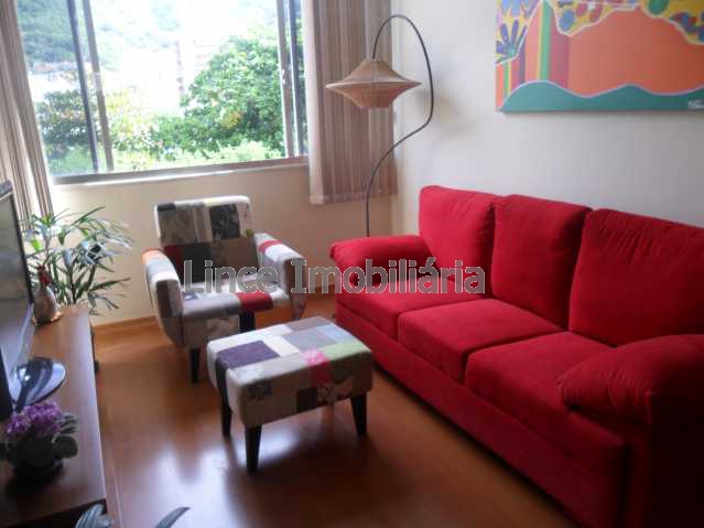 Apartamento à venda com 2 quartos, 67m² - Foto 1