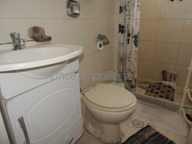 Apartamento à venda com 2 quartos, 75m² - Foto 9