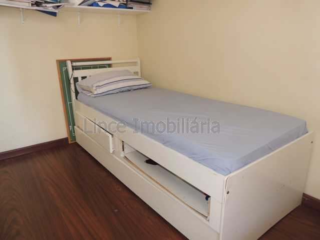 Apartamento à venda com 2 quartos, 75m² - Foto 11