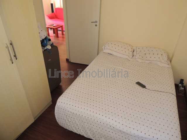 Apartamento à venda com 2 quartos, 75m² - Foto 17