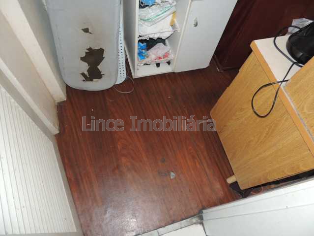 Apartamento à venda com 2 quartos, 75m² - Foto 22