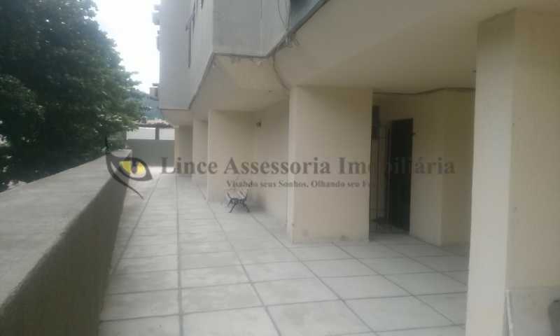 Apartamento à venda com 2 quartos, 65m² - Foto 20