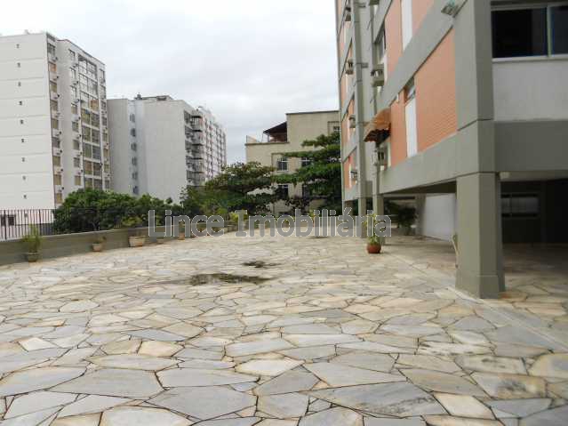 Apartamento à venda com 3 quartos, 115m² - Foto 21