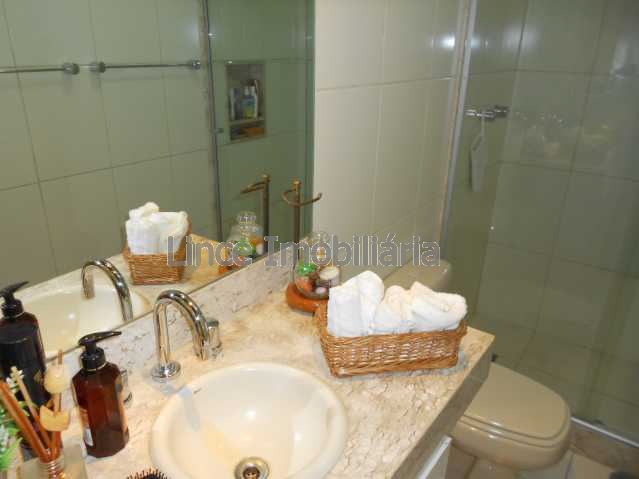 Apartamento à venda com 3 quartos, 115m² - Foto 13