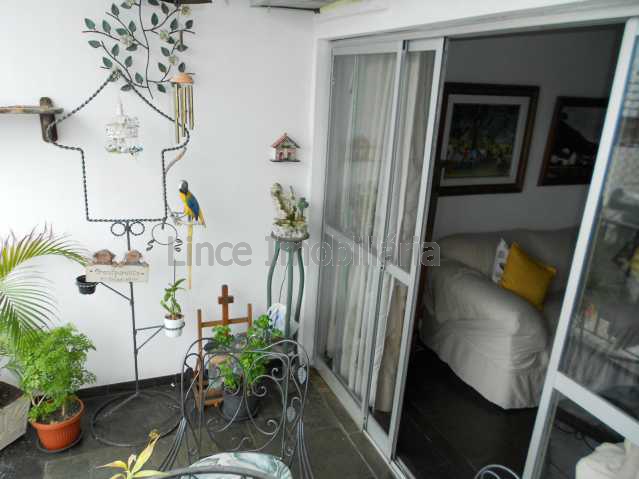 Apartamento à venda com 3 quartos, 115m² - Foto 25