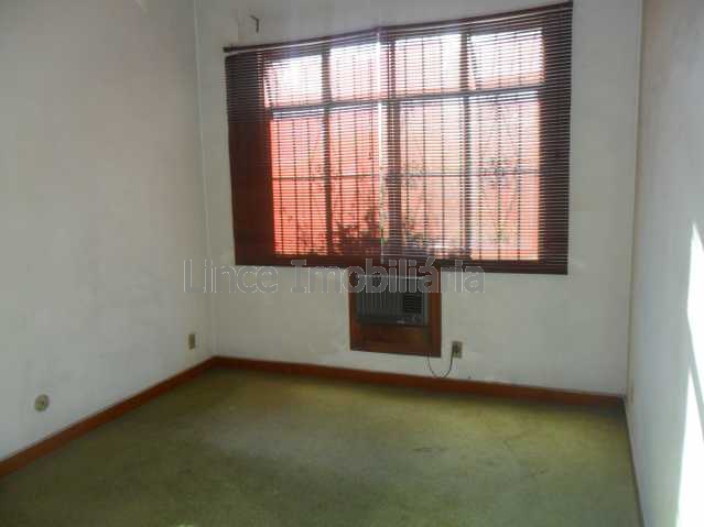 Casa à venda com 6 quartos, 200m² - Foto 12