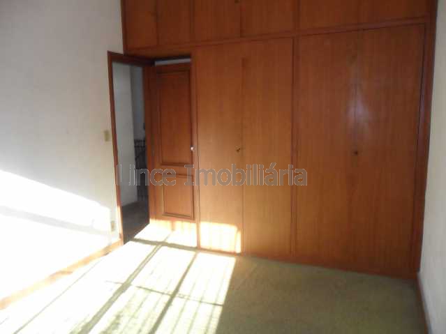 Casa à venda com 6 quartos, 200m² - Foto 14