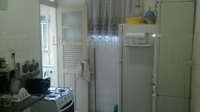 Apartamento à venda com 2 quartos, 65m² - Foto 18