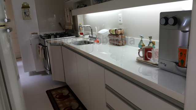 Apartamento à venda com 2 quartos, 100m² - Foto 23