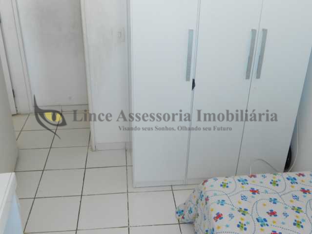 Apartamento à venda com 2 quartos, 48m² - Foto 4