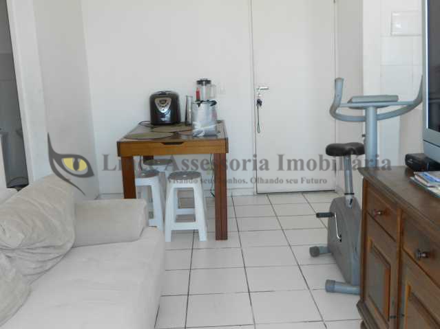 Apartamento à venda com 2 quartos, 48m² - Foto 1