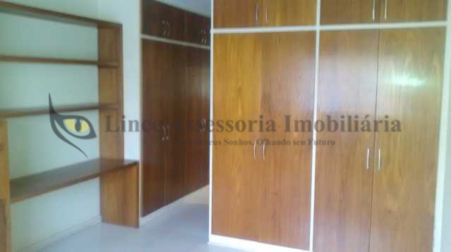 Cobertura à venda com 3 quartos, 202m² - Foto 14