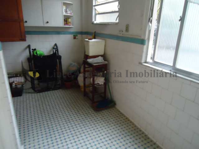 Apartamento à venda com 3 quartos, 90m² - Foto 15