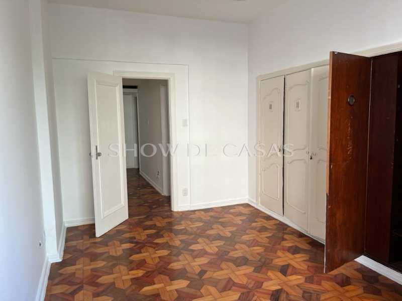 Apartamento à venda com 3 quartos, 130m² - Foto 7