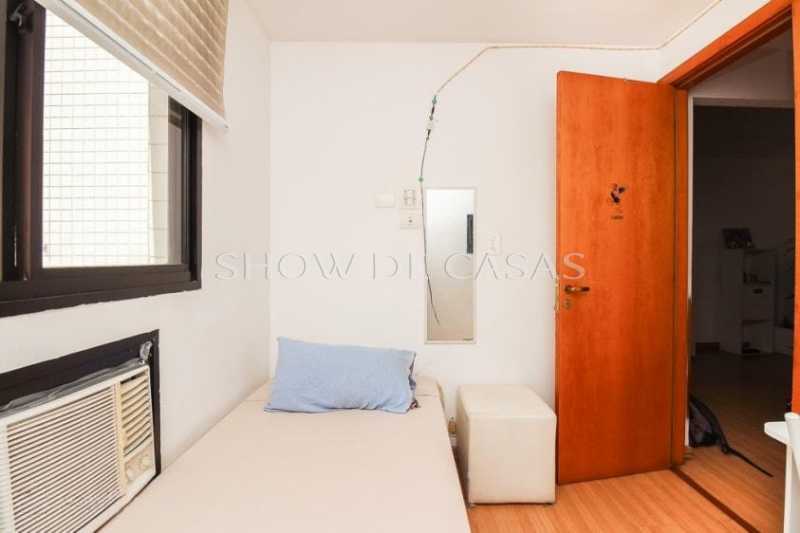 Apartamento à venda com 2 quartos, 64m² - Foto 12